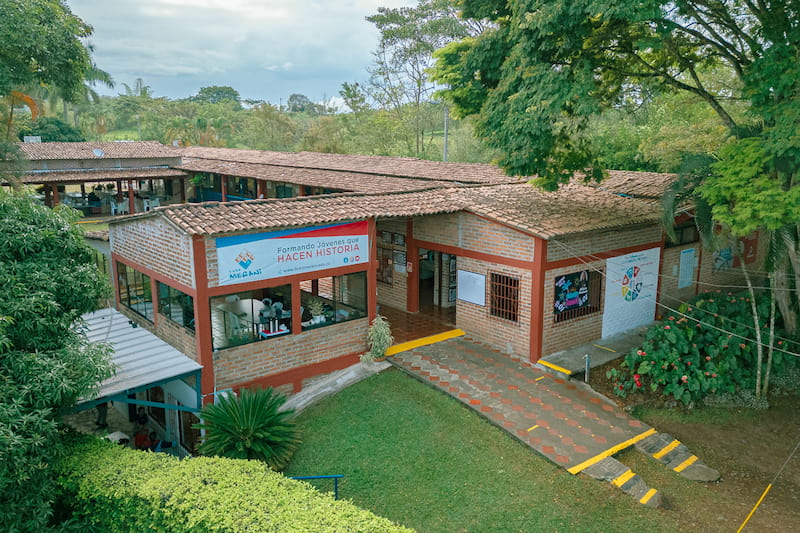 Liceo Merani, Galería sección nosotros.